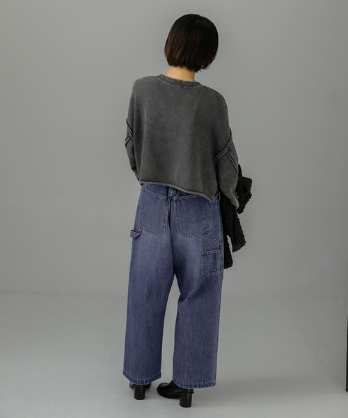 KBF(ケイビーエフ)の「『UR TECH』クロップドダメージスウェット(スウェット・レディース・カーキ/オフホワイト/チャコールグレー・ONE)」の16枚目の写真