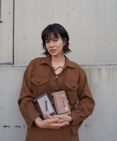 A SCENE（エーシーン）の「A SCENE/エーシーン/【別注】B&C Flip pocket multi case/M（スマホケース/カバー・レディース・グレー/ピンク・MEDIUM）」の4枚目の写真