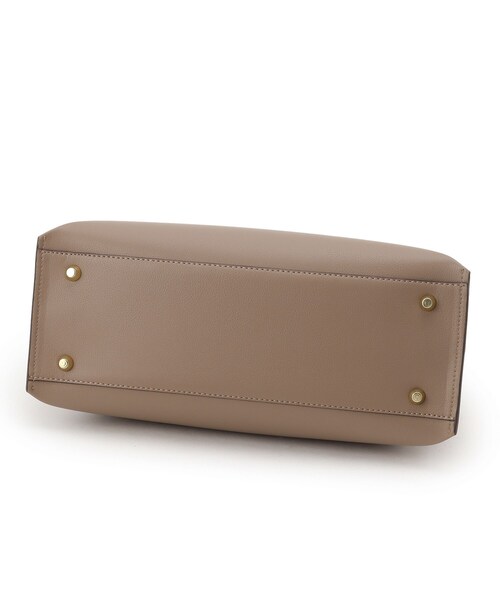 UNTITLED（アンタイトル）の「◆【セレモニー／通勤】トラペーズショルダーバッグ＜オンオフどちらも＞（ショルダーバッグ・レディース・ブラック/ブラウン系その他/ブルー・99）」の8枚目の写真