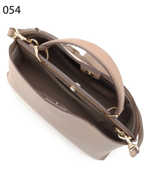 UNTITLED（アンタイトル）の「◆【セレモニー／通勤】トラペーズショルダーバッグ＜オンオフどちらも＞（ショルダーバッグ・レディース・ブラック/ブラウン系その他/ブルー・99）」の16枚目の写真