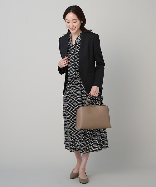 UNTITLED（アンタイトル）の「◆【セレモニー／通勤】トラペーズショルダーバッグ＜オンオフどちらも＞（ショルダーバッグ・レディース・ブラック/ブラウン系その他/ブルー・99）」の22枚目の写真