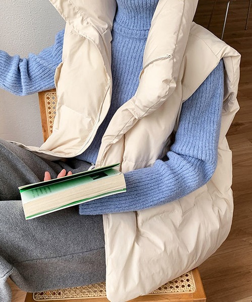 AsRiRe(アスリレイ)の「【AsRiRe】スタンドネック 中綿ベスト(ダウンベスト・レディース・ブラック/アイボリー/グレー・M)」の6枚目の写真