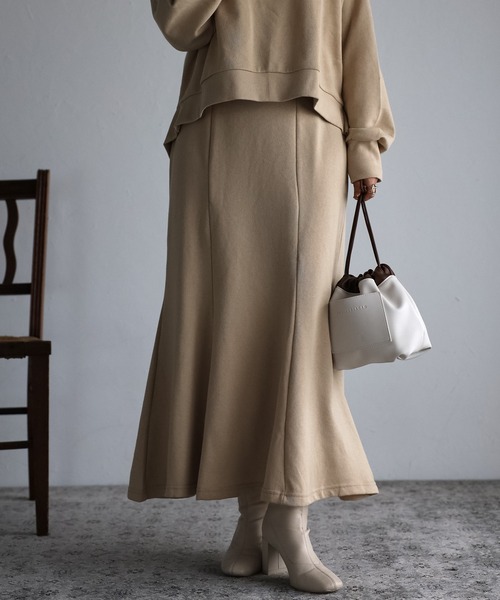 Fizz（フィズ）の「【maiko_wear × Fizz コラボ】　裏毛マーメイドスカート（スカート・レディース・ブラック/ベージュ/チャコール・M）」の3枚目の写真