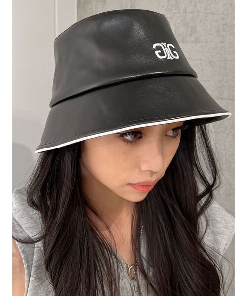 GYDA（ジェイダ）の「Symmetry GYDA パイピングバケットハット（ハット・レディース・オフホワイト/ブラック・FREE）」の9枚目の写真