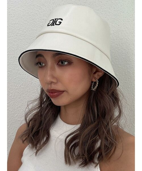 GYDA（ジェイダ）の「Symmetry GYDA パイピングバケットハット（ハット・レディース・オフホワイト/ブラック・FREE）」の3枚目の写真