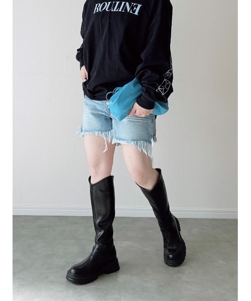 Yucca(ユッカ)の「裾フリンジデニムショートパンツ(MEKKE 低身長向け)(デニムパンツ・レディース・ブルー/サックスブルー・SMALL/MEDIUM/X-SMALL)」の10枚目の写真