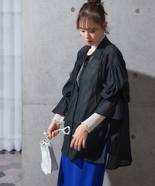 miclat（ミクラ）の「大きいサイズ　シアーギャザーシャツ　miclat（シャツ/ブラウス・レディース・ブラック/ピンク系/グリーン・L～LL/3L～4L）」の19枚目の写真