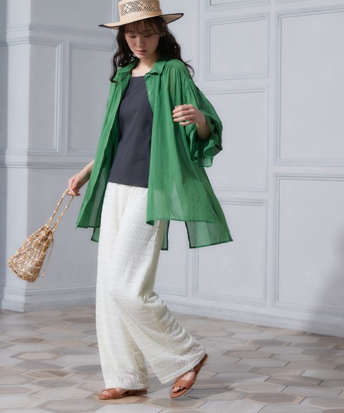 miclat（ミクラ）の「大きいサイズ　シアーギャザーシャツ　miclat（シャツ/ブラウス・レディース・ブラック/ピンク系/グリーン・L～LL/3L～4L）」の21枚目の写真