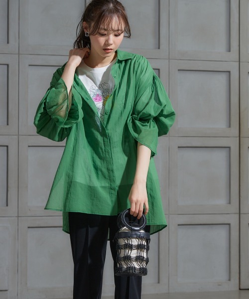 miclat（ミクラ）の「大きいサイズ　シアーギャザーシャツ　miclat（シャツ/ブラウス・レディース・ブラック/ピンク系/グリーン・L～LL/3L～4L）」の16枚目の写真