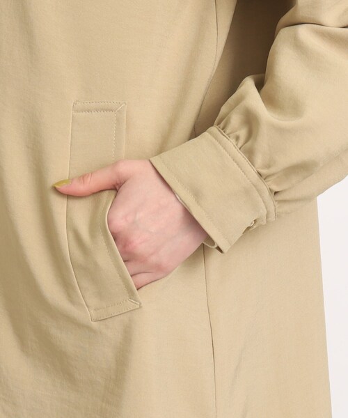DRESKIP（ドレスキップ）の「◆大人かわいいボリューム袖【撥水】ステンカラーコート（ステンカラーコート・レディース・サンドベージュ/ネイビー/レモンイエロー・04/03/02）」の9枚目の写真
