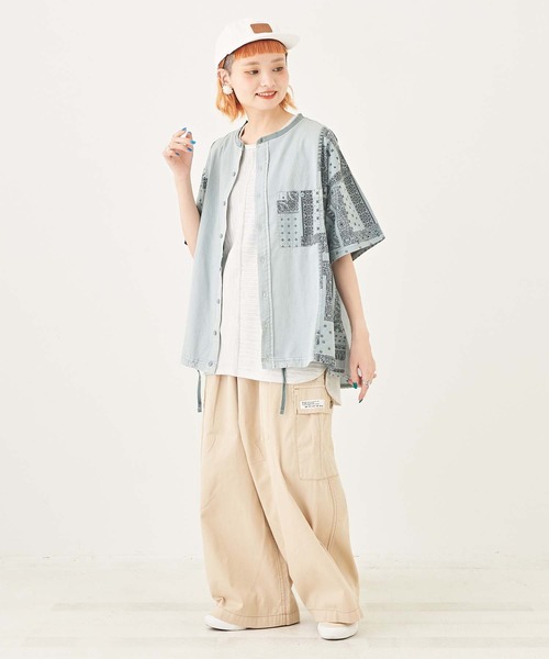 CUBE SUGAR(キューブシュガー)の「綿ツイルワイドカーゴパンツ(カーゴパンツ・レディース・ベージュ/ブラウン/カーキ・M)」の4枚目の写真