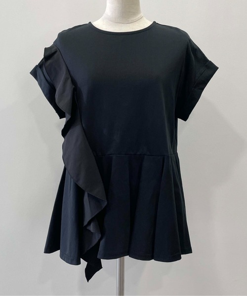 PICCIN（ピッチン）の「サイドフリルペプラムプルオーバー（Tシャツ/カットソー・レディース・オフホワイト/ブラック・M/L）」の15枚目の写真