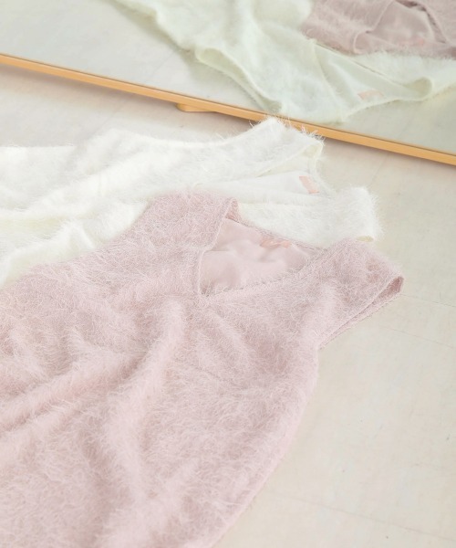 Bab(バブ)の「シアーシャギーベストトップス(ベスト・レディース・ブラック/ピンク/オフホワイト・M)」の4枚目の写真