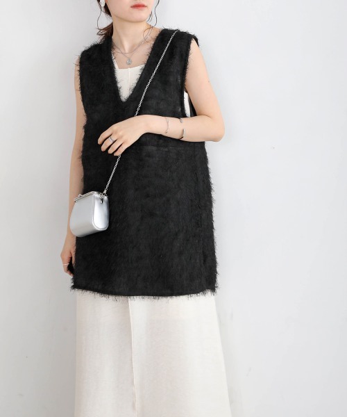 Bab(バブ)の「シアーシャギーベストトップス(ベスト・レディース・ブラック/ピンク/オフホワイト・M)」の16枚目の写真