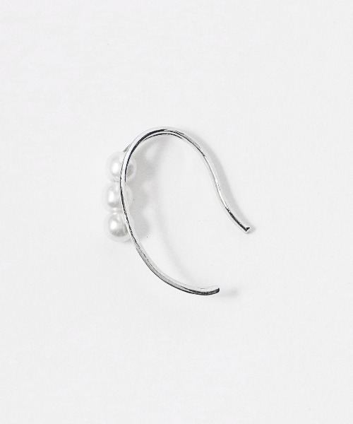 BEAMS HEART(ビームスハート)の「BEAMS HEART / ミニフェイクパール イヤカフ(イヤーカフ・レディース・シルバー/ゴールド・ONE SIZE)」の5枚目の写真
