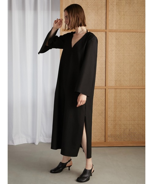 LA PEAU DE GEM（ラポドゥジェム）の「【LA PEAU DE GEM】Vネックカフタンワンピース（ワンピース・レディース・ベージュ/ブラック・FREE）」の20枚目の写真