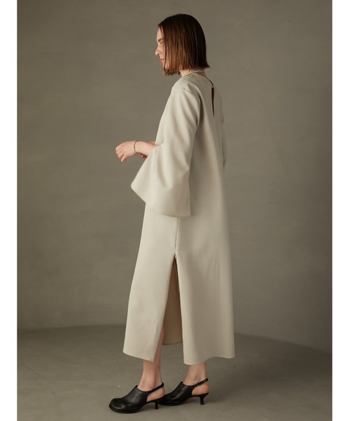 LA PEAU DE GEM（ラポドゥジェム）の「【LA PEAU DE GEM】Vネックカフタンワンピース（ワンピース・レディース・ベージュ/ブラック・FREE）」の21枚目の写真