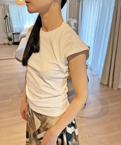 Jewelobe(ジュエローブ)の「ホルターラインコンパクトTシャツ(Tシャツ/カットソー・レディース・ホワイト/杢グレー/ブラック・FREE)」の5枚目の写真
