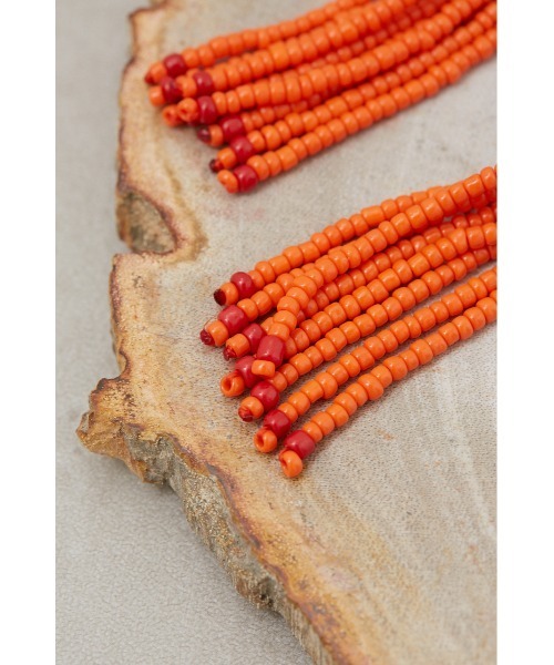 AZUL by moussy(アズールバイマウジー)の「ビーズタッセルピアス(ピアス(両耳用)・レディース・オレンジ/ブラック・FREE)」の8枚目の写真