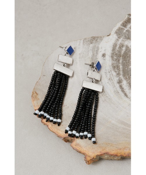 AZUL by moussy(アズールバイマウジー)の「ビーズタッセルピアス(ピアス(両耳用)・レディース・オレンジ/ブラック・FREE)」の13枚目の写真