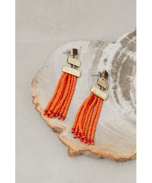 AZUL by moussy(アズールバイマウジー)の「ビーズタッセルピアス(ピアス(両耳用)・レディース・オレンジ/ブラック・FREE)」の14枚目の写真