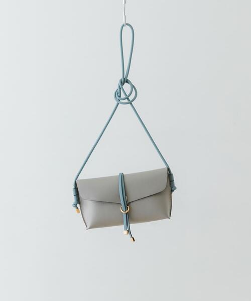 RODE SKO(ロデスコ)の「横型モバイルポシェット(ショルダーバッグ・レディース・ブラック/シルバー/アイボリー/ブラック系その他/グレー系その他/ネイビー/グリーン系その他・ONE)」の4枚目の写真