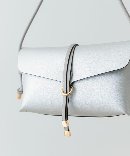 RODE SKO(ロデスコ)の「横型モバイルポシェット(ショルダーバッグ・レディース・ブラック/シルバー/アイボリー/ブラック系その他/グレー系その他/ネイビー/グリーン系その他・ONE)」の15枚目の写真