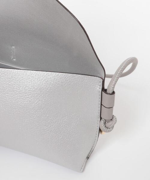 RODE SKO(ロデスコ)の「横型モバイルポシェット(ショルダーバッグ・レディース・ブラック/シルバー/アイボリー/ブラック系その他/グレー系その他/ネイビー/グリーン系その他・ONE)」の20枚目の写真