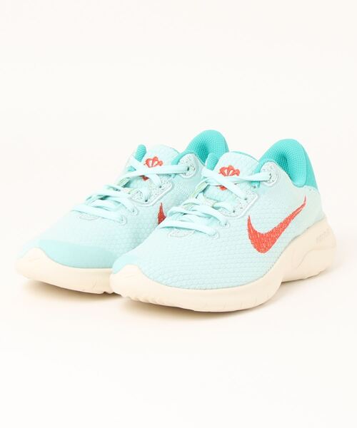 NIKE(ナイキ)の「《NIKE》WS フレックス エクスペリエンス ラン 11(スニーカー・レディース・ホワイト×ブラック/ブラック×ホワイト/ライトグリーン・22.5cm/23.0cm/23.5cm/24.0cm/24.5cm/25.0cm)」の3枚目の写真