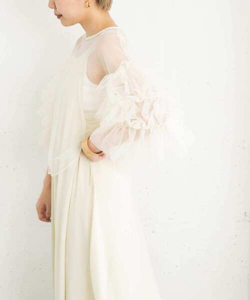 KBF（ケイビーエフ）の「ボリュームスリーブチュールプルオーバー（その他トップス・レディース・ブラック/グレー/アイボリー・ONE）」の15枚目の写真