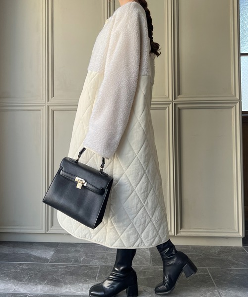 JUNOAH（ジュノア）の「キルティングボア切替ロングコート（ノーカラーコート・レディース・ブラック/ベージュ/アイボリー・LARGE/X-LARGE/MEDIUM）」の13枚目の写真