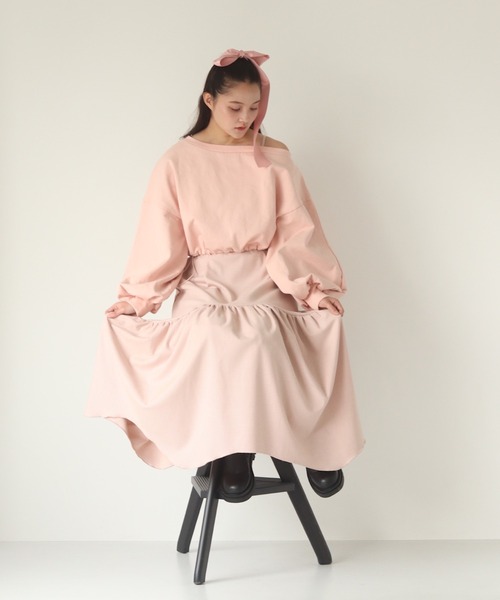 muguet(ミュゲ)の「one shoulder drost sweat(スウェット・レディース・アイボリー/ピンク・FREE)」の14枚目の写真