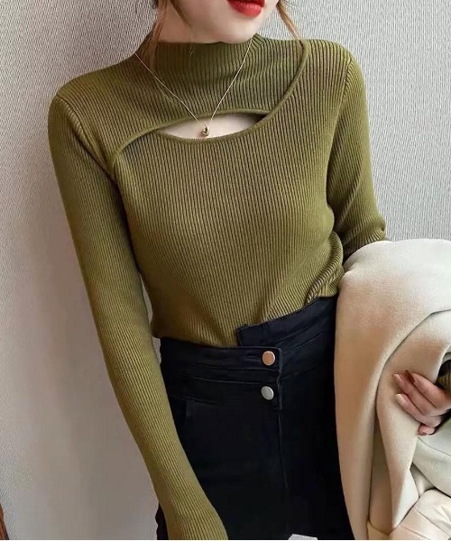 Dream garden（ドリームガーデン）の「ハイネック 胸開き ニットトップス（ニット/セーター・レディース・カーキ/ホワイト/ブラウン/ブラック・FREE）」の8枚目の写真