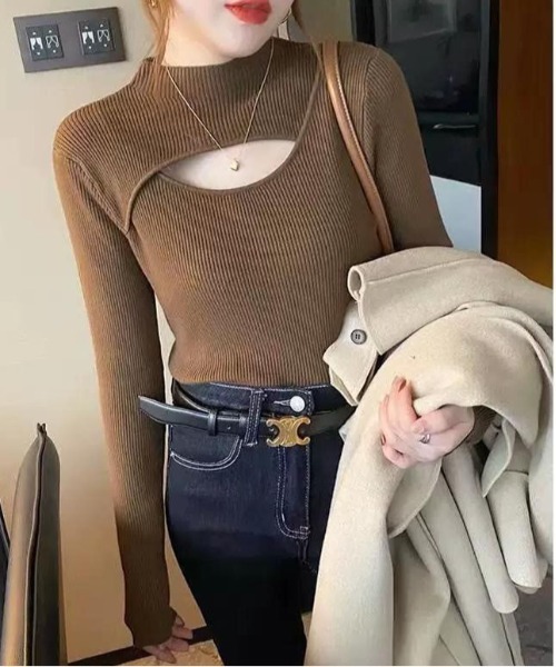 Dream garden（ドリームガーデン）の「ハイネック 胸開き ニットトップス（ニット/セーター・レディース・カーキ/ホワイト/ブラウン/ブラック・FREE）」の9枚目の写真