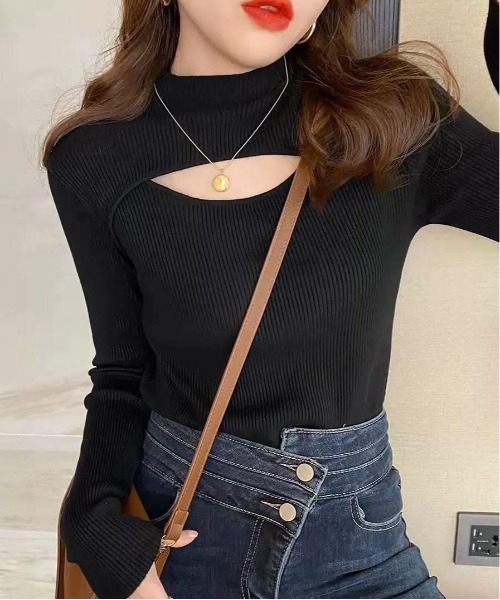 Dream garden（ドリームガーデン）の「ハイネック 胸開き ニットトップス（ニット/セーター・レディース・カーキ/ホワイト/ブラウン/ブラック・FREE）」の5枚目の写真