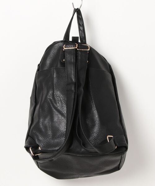 AVALON(U.Q)(アバロン)の「フェイクレザージップアシンメトリーリュック(バックパック/リュック・レディース・ブラック/カーキ/グレー/ブラウン・FREE)」の13枚目の写真