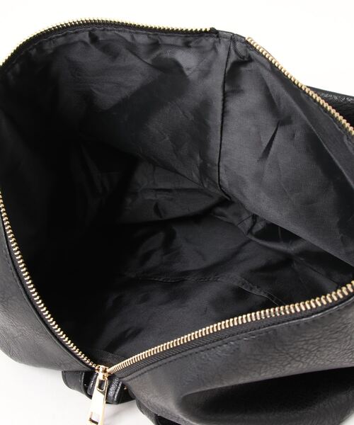 AVALON(U.Q)(アバロン)の「フェイクレザージップアシンメトリーリュック(バックパック/リュック・レディース・ブラック/カーキ/グレー/ブラウン・FREE)」の16枚目の写真