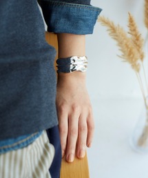 Nothing And Others(ibVOAhAU[Y)́uNothing And Others/ibVOAhAU[YvDrawing line Bangle(oO/Xgoh)