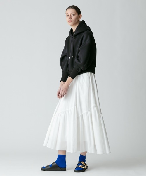 allureville（アルアバイル）の「ダンボールフーディーパーカー