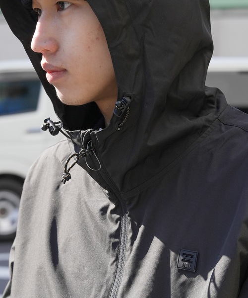 BILLABONG(ビラボン)の「BILLABONG メンズ TRANSPORT WINDBREAKER ジャケット 【2024年春夏モデル】/ビラボンナイロンウインドブレーカー(ナイロンジャケット・メンズ・ミント/ブラック・MEDIUM/LARGE/X-LARGE)」の16枚目の写真