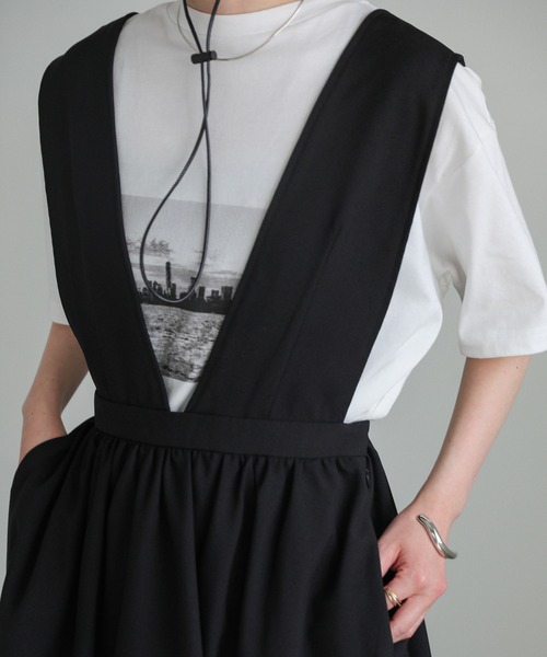 select MOCA（セレクトモカ）の「ギャザーフレアジャンスカ（ジャンパースカート・レディース・グレー/ブラック・LARGE/MEDIUM/SMALL）」の13枚目の写真