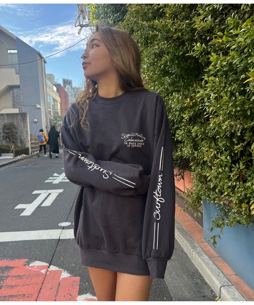 anap mimpi(アナップミンピ)の「デニム刺繍 CALIFORNIA 裏毛 スウェット トレーナー(スウェット・レディース・キナリ/ダークグレー・FREE)」の22枚目の写真