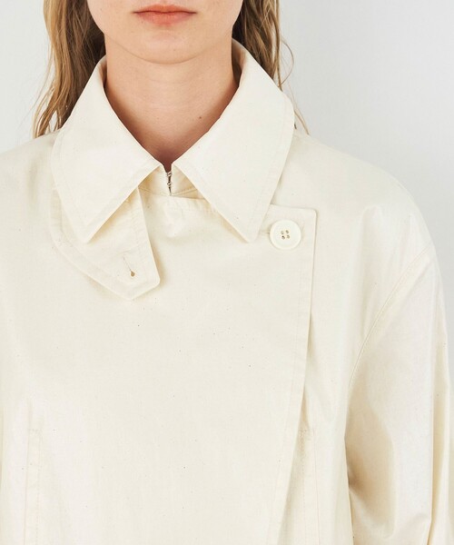 DES PRES（デ・プレ）の「ライトエクリュコーティング トレンチコート（トレンチコート・レディース・ホワイト・FREE）」の7枚目の写真