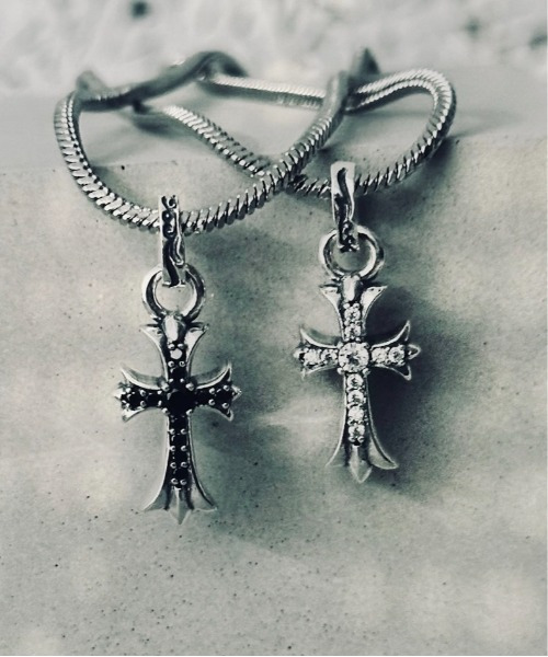 SILVER BULLET(シルバーバレット)の「『SBLT』ユニセックス 925シルバートップ リバーシブル クロスデザイン ネックレス(ネックレス・レディース・ブルー系その他/シルバー系/ホワイト/ホワイト系その他/ピンク/ブラック系その他/ブルー/シルバー/ブラック/ピンク系その他・ONE SIZE)」の19枚目の写真