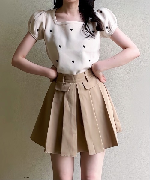 clear(クリア)の「フェイクポケットプリーツミニスカート(スカート・レディース・ブラック/ベージュ・M/S)」の11枚目の写真