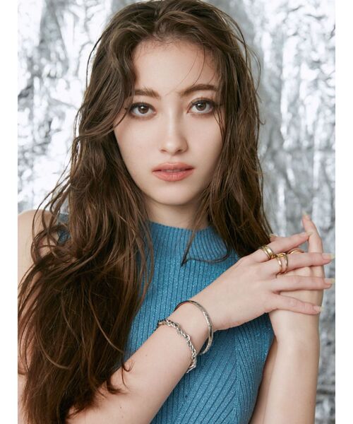 EVRIS（エヴリス）の「DOUBLE CHAIN バングル（バングル/リストバンド・レディース・ゴールド/シルバー・FREE）」の4枚目の写真