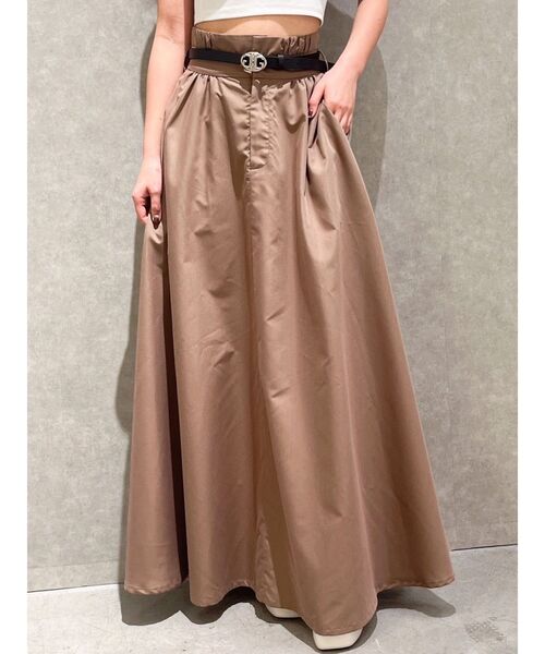 GYDA(ジェイダ)の「ロングボリューム フレアスカート(スカート・レディース・ブラック/ベージュ・FREE)」の1枚目の写真