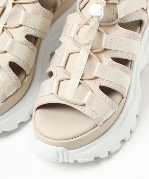 repipi armario（レピピ アルマリオ）の「NEOスピサンダル（サンダル・キッズ・ベージュ/その他/ブラック/ホワイト・LARGE/MEDIUM/SMALL）」の20枚目の写真