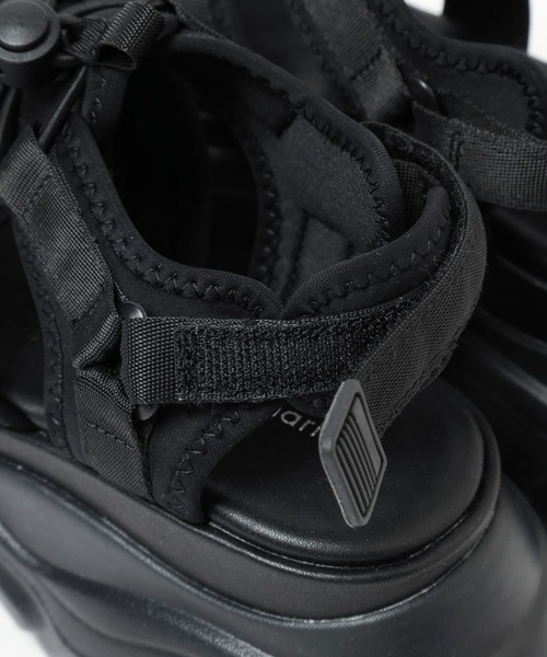 repipi armario（レピピ アルマリオ）の「NEOスピサンダル（サンダル・キッズ・ベージュ/その他/ブラック/ホワイト・LARGE/MEDIUM/SMALL）」の13枚目の写真