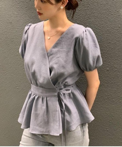 N.s(エヌドットエス)の「カシュクールペプラムブラウス(シャツ/ブラウス・レディース・ブルー/ブラウン/ホワイト/ホワイト系その他/ブラウン系その他・L/M/S/SMALL/MEDIUM/LARGE)」の5枚目の写真